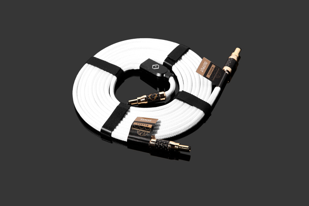 White F12V DC Cable